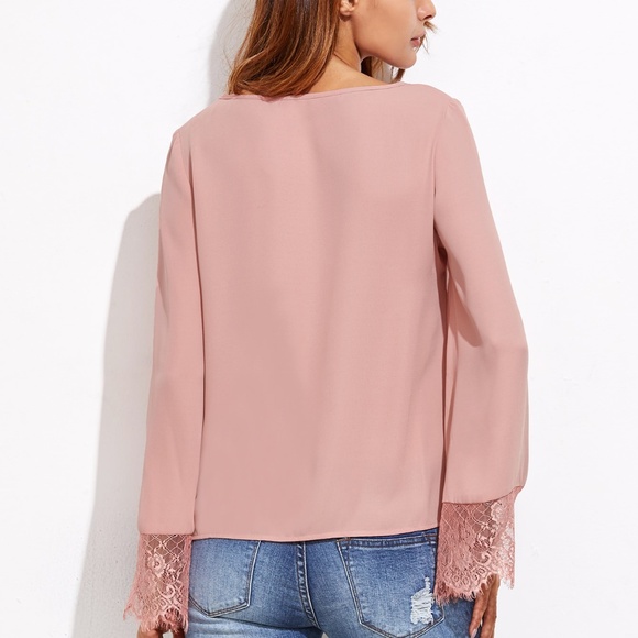 Crisscross V-Neckline Blause - Picture 3 of 5